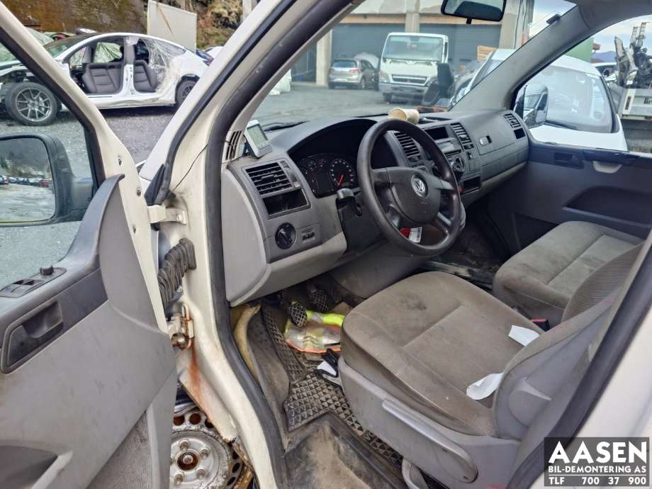 VW Transporter / Caravelle 2003-2009 (Fase 1) (T5) (T5), Motorkode: BNZ, Girkassekode: 