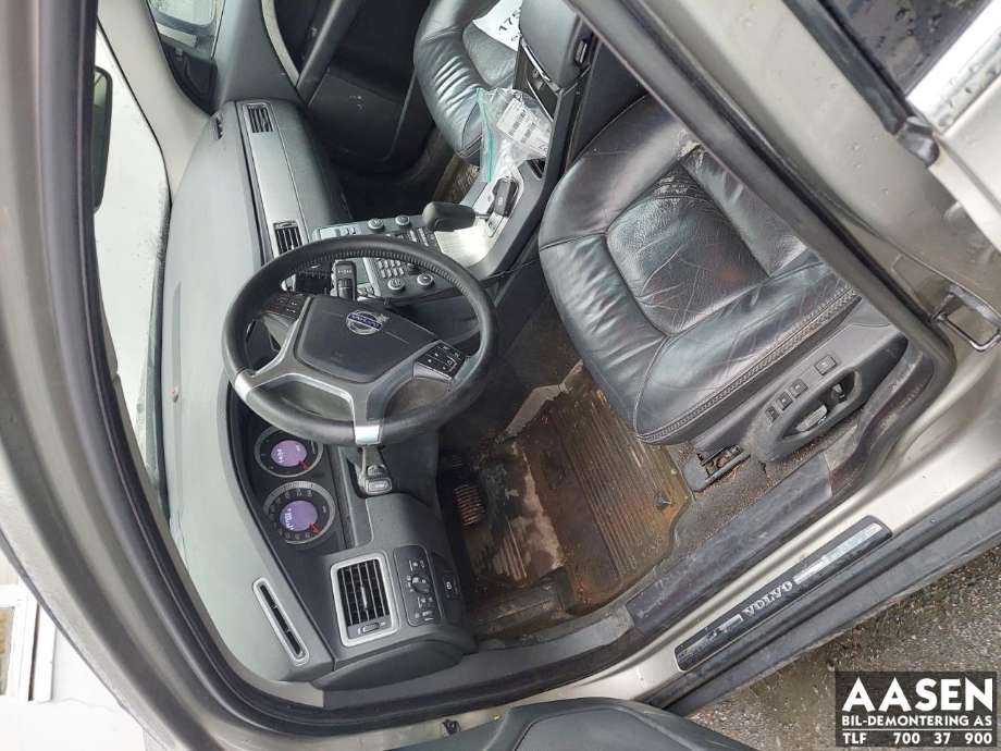 Volvo XC70 2008-2013 (Type II, Fase 1) , Motorkode: D5244T(10), Girkassekode: 31259365