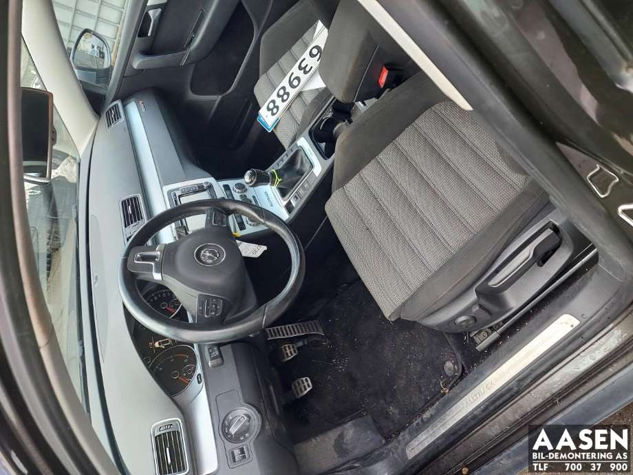 VW Passat 2011-2015 (B7) (B7), Motorkode: CFFB, Girkassekode: MKH