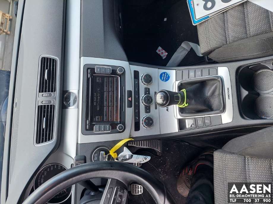 VW Passat 2011-2015 (B7) (B7), Motorkode: CFFB, Girkassekode: MKH