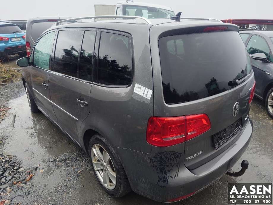 VW Touran 2010-2015 (Type I, Fase 3) , Motorkode: CFHC, Girkassekode: MSV