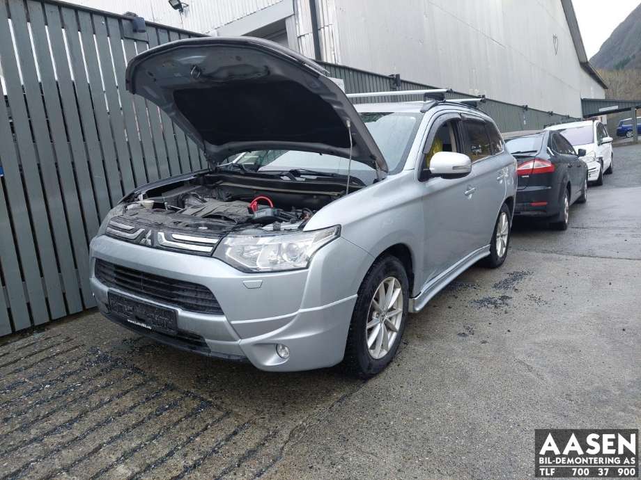 Mitsubishi Outlander, 2012-2015 (Type III, Fase 1)  delebil , Motorkode: 4N14