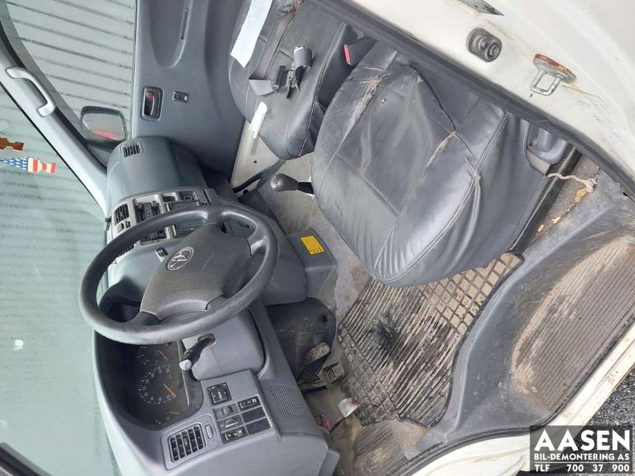 Toyota Hiace 2007-2012 (Fase 3) , Motorkode: 2KD-FTV, Girkassekode: 