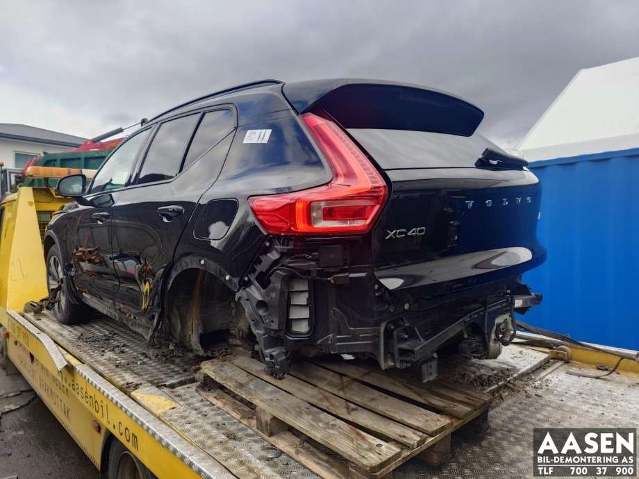 Volvo XC40 2018-2024 , Motorkode: E400V6, Girkassekode: 1-SPEED AWD