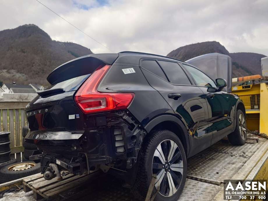 Volvo XC40 2018-2024 , Motorkode: E400V6, Girkassekode: 1-SPEED AWD