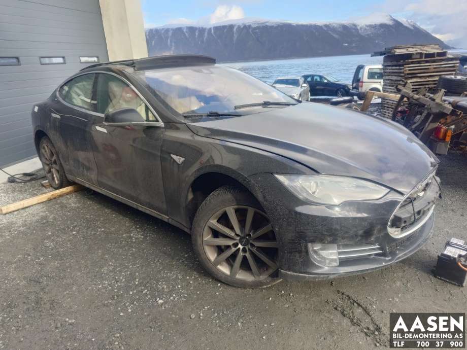 Tesla Model S 2013-2016 (Fase 1) , Motorkode: L1S, Girkassekode: 