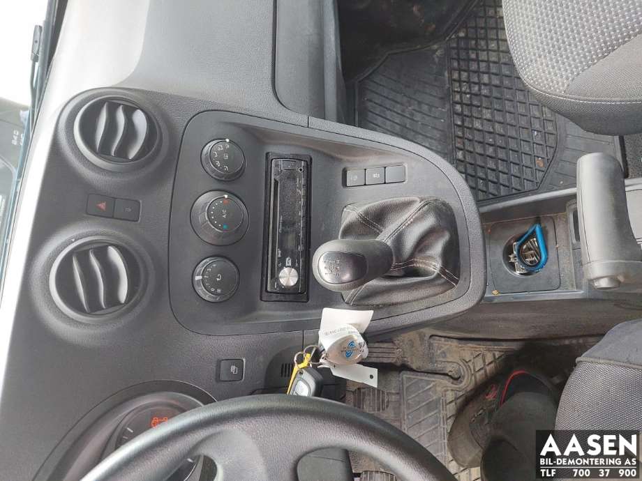 Mercedes Citan 2012-2021 (W415) (W415), Motorkode: K9K B6, Girkassekode: 