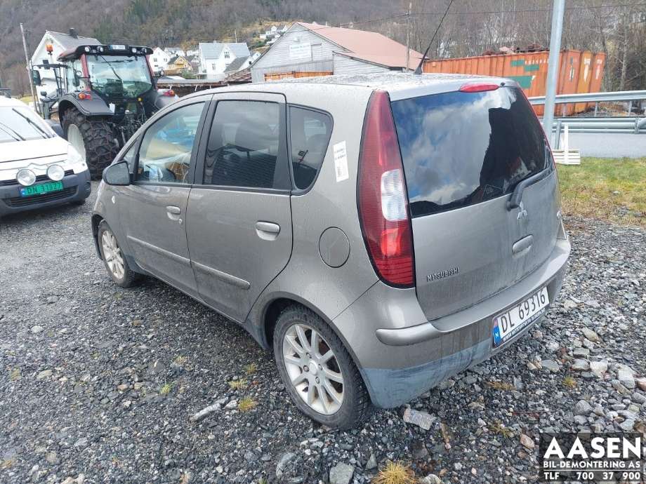 Mitsubishi Colt 2004-2008 (Type VII, Fase 1) , Motorkode: 135930, Girkassekode: 