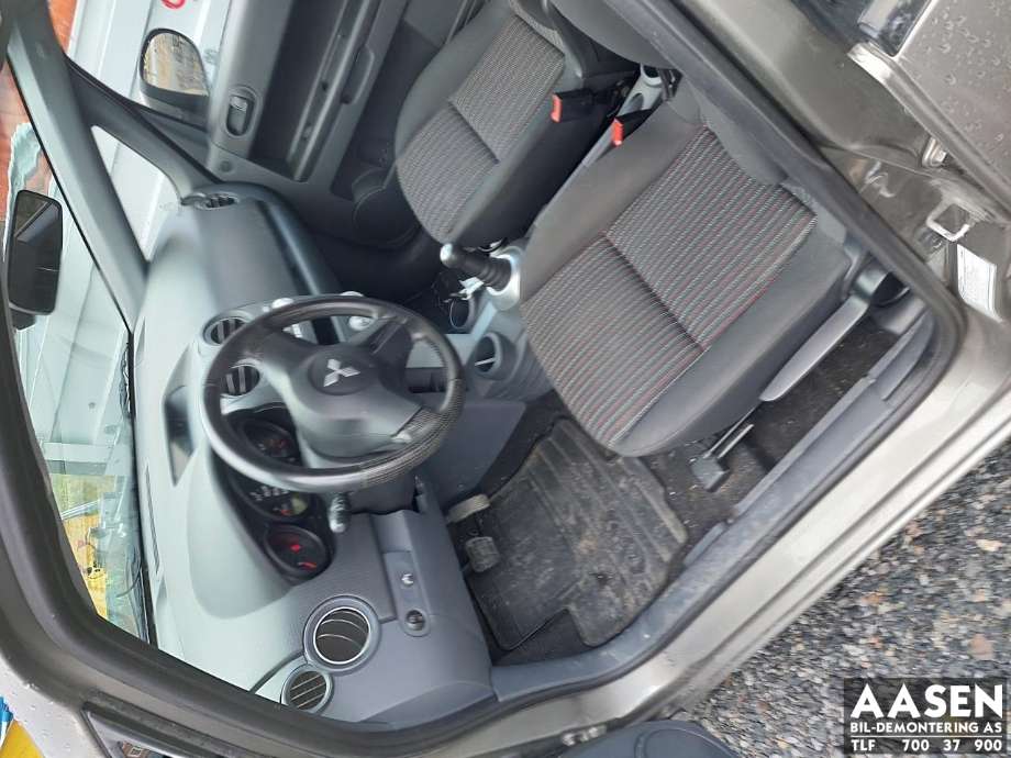 Mitsubishi Colt 2004-2008 (Type VII, Fase 1) , Motorkode: 135930, Girkassekode: 