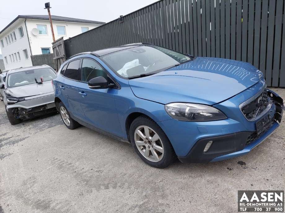 Volvo V40 2012-2019 , Motorkode: D4162T, Girkassekode: 1285041
