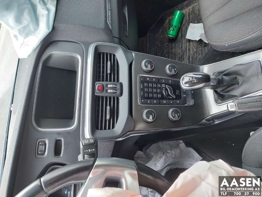 Volvo V40 2012-2019 , Motorkode: D4162T, Girkassekode: 1285041