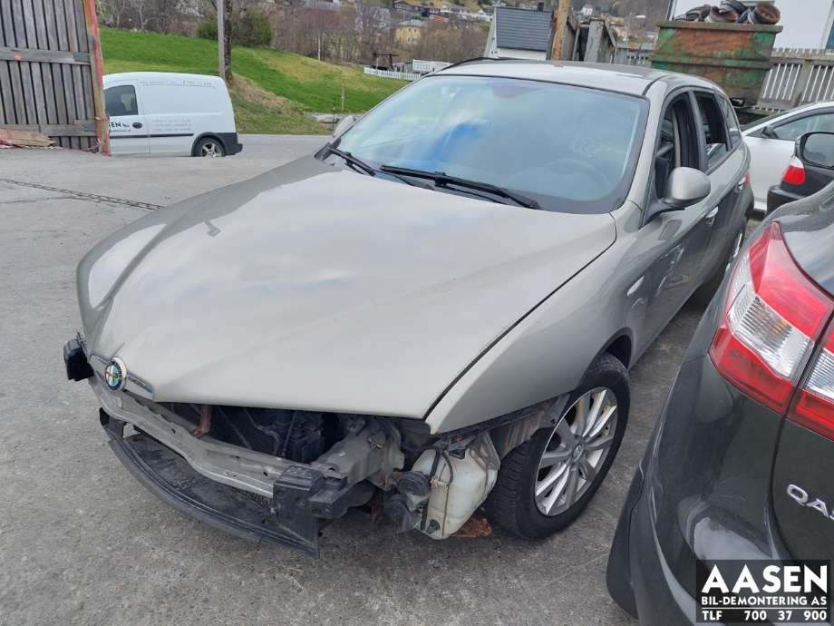 Alfa Romeo 159 2005-2011 delebil , Motorkode: 939A2000, Girkassekode: 