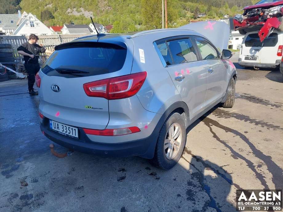 Kia Sportage 2010-2016 (Type III) , Motorkode: D4FD, Girkassekode: 