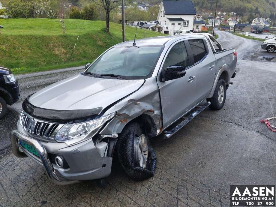 Mitsubishi L200 2015-2019 (Type V, Fase 1) , Motorkode: 4N15, Girkassekode: 