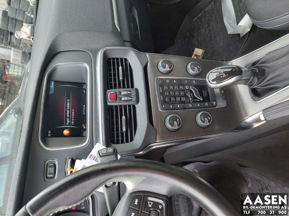 Volvo V40 2012-2019 , Motorkode: D4162T, Girkassekode: 1285041