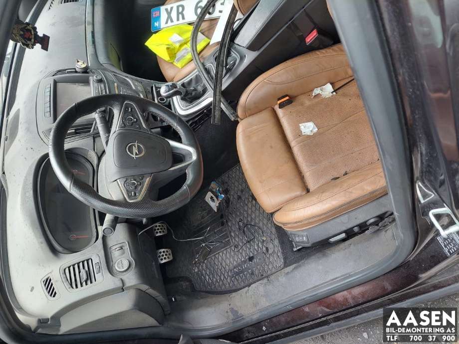 Opel Insignia A 2014-2017 , Motorkode: A20DTH, Girkassekode: 