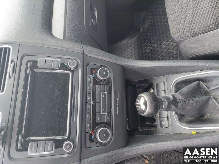 VW Golf VI 2008-2012 , Motorkode: CAYC, Girkassekode: LHW