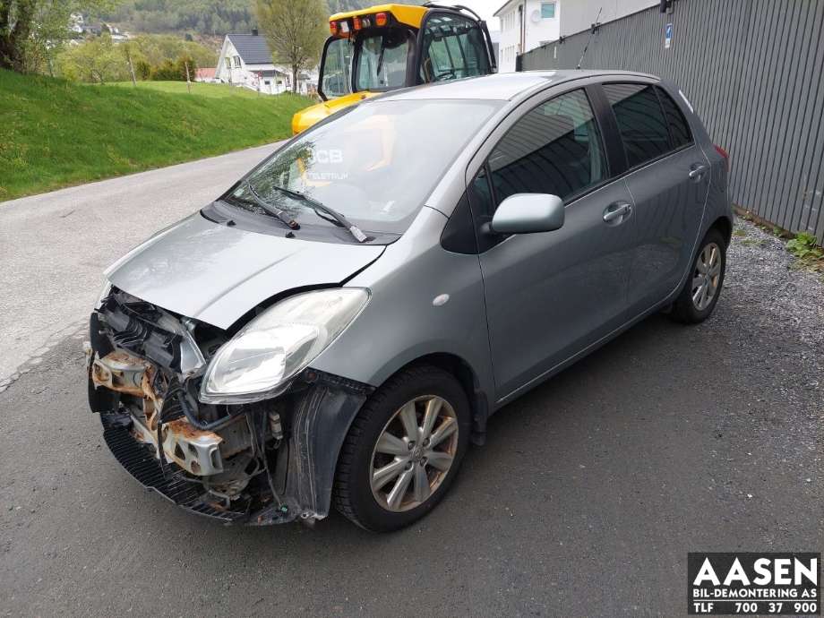 Toyota Yaris 2009-2011 (Type II, Fase 2) , Motorkode: 1NR-FE, Girkassekode: 