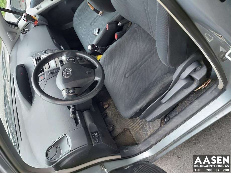 Toyota Yaris 2009-2011 (Type II, Fase 2) , Motorkode: 1NR-FE, Girkassekode: 