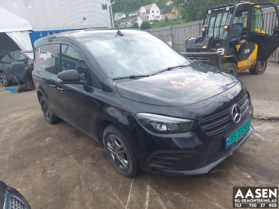 Mercedes Citan 2021-->> (W420) (W420), Motorkode: K9K U8, Girkassekode: 700720