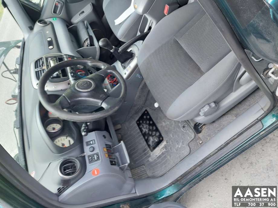 Toyota RAV4 2000-2006 (Type II) , Motorkode: 1AZ-FE, Girkassekode: 