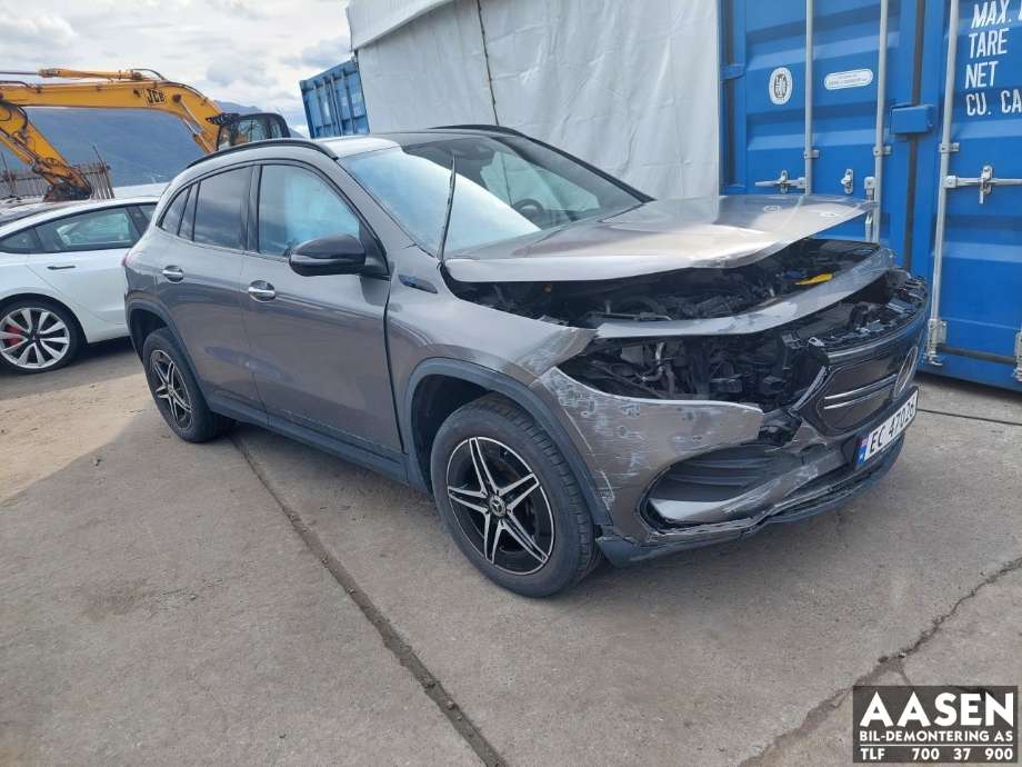 Mercedes EQA, 2021->>  delebil , Motorkode: EM0021