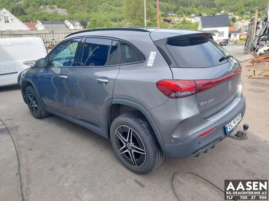 Mercedes EQA 2021-->> delebil , Motorkode: EM0021, Girkassekode: 