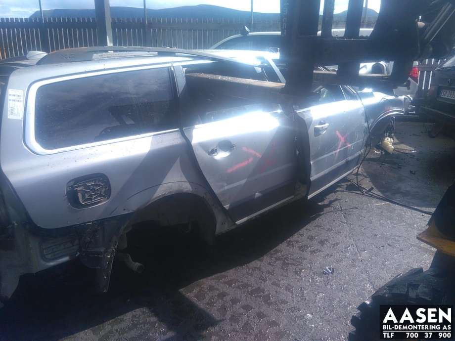 Volvo XC70 2008-2013 (Type II, Fase 1) , Motorkode: D5244T(16), Girkassekode: 31259365