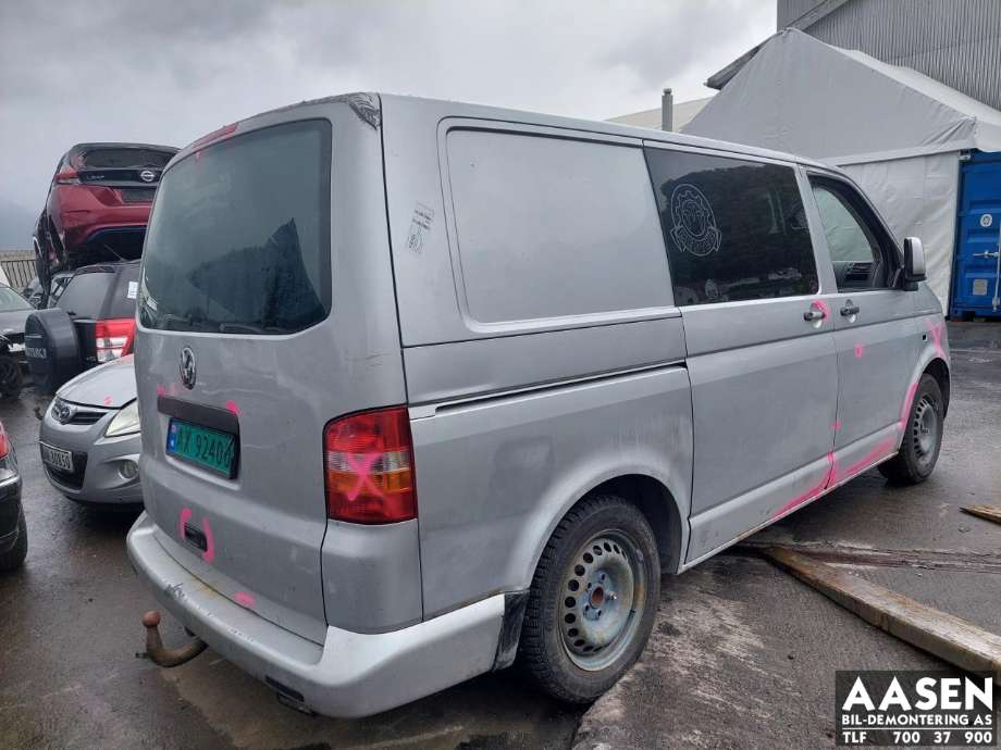VW Transporter / Caravelle 2003-2009 (Fase 1) (T5) (T5), Motorkode: AXB, Girkassekode: 