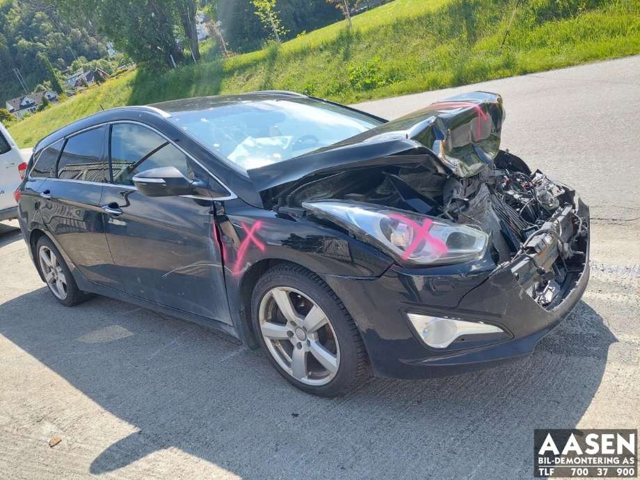 Hyundai i40 2012-2017 , Motorkode: D4FD, Girkassekode: 