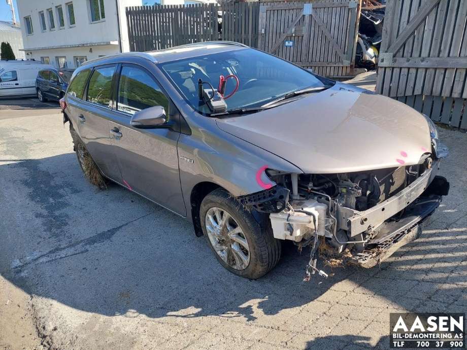Toyota Auris, 2015-2019 (Type II, Fase 2)  delebil , Motorkode: 2ZR-FXE