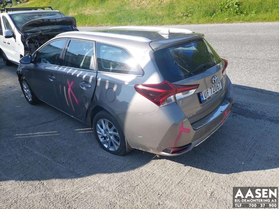 Toyota Auris 2015-2019 (Type II, Fase 2) , Motorkode: 2ZR-FXE, Girkassekode: 