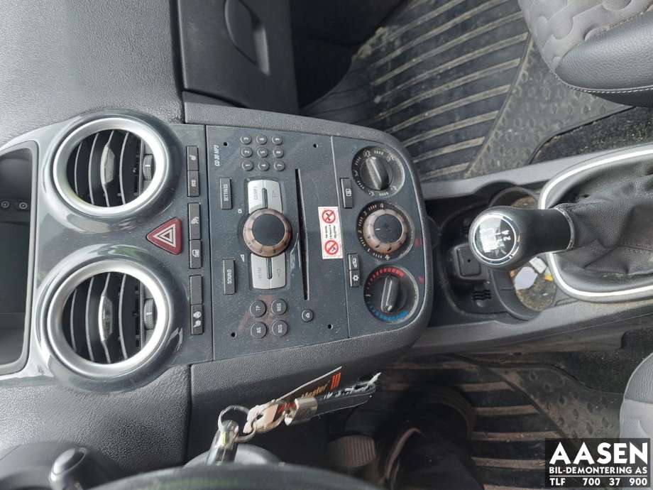 Opel Corsa D 2006-2014 , Motorkode: A13DTE, Girkassekode: 
