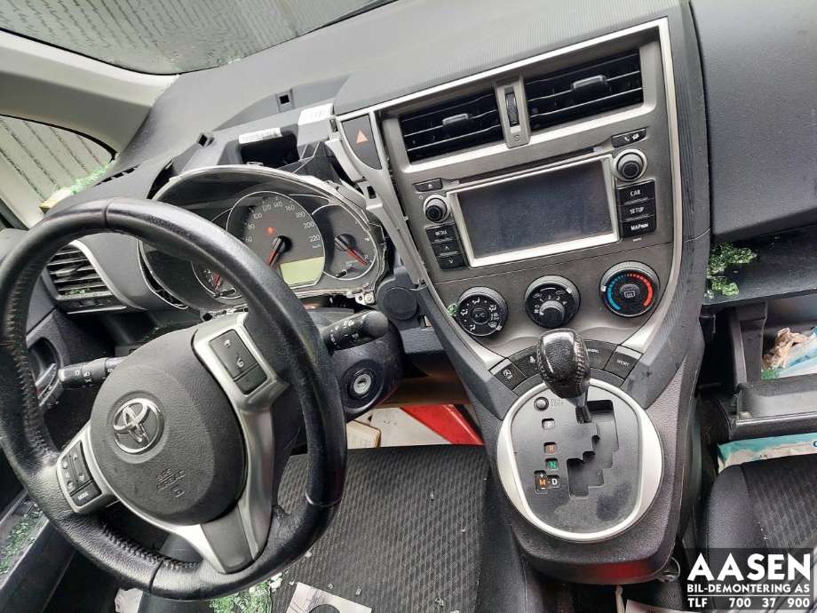 Toyota Verso-S 2011-2015 (COMBI) (COMBI), Motorkode: 1NR-FE, Girkassekode: 
