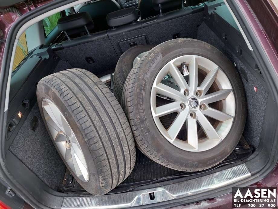 Škoda Superb 2008-2015 (Type II) , Motorkode: CFGB, Girkassekode: PQS