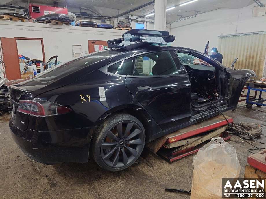 Tesla Model S 2016-2021 (Fase 2) , Motorkode: L2S|L2S, Girkassekode: 
