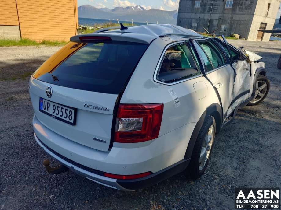 Škoda Octavia 2013-2016 (Type III, Fase 1) , Motorkode: CJSB, Girkassekode: QMH