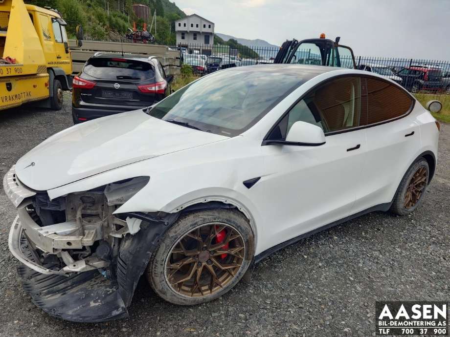 Tesla Model Y 2021-2024 (Type I) , Motorkode: 3D3|3D6, Girkassekode: 