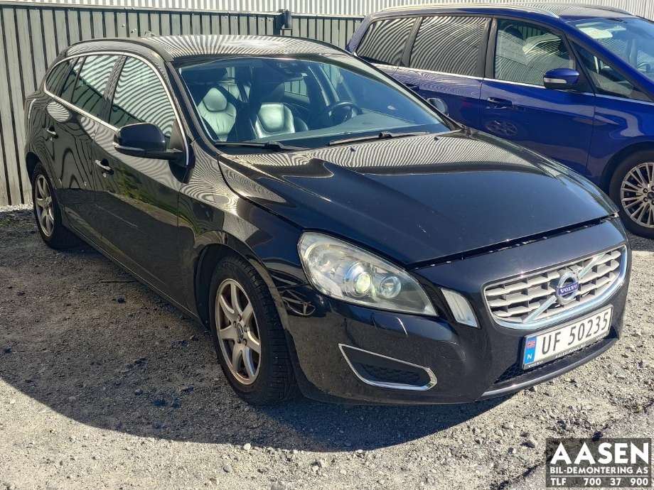 Volvo V60 2010-2013 (Type I, Fase 1) , Motorkode: D4162T, Girkassekode: 1285027