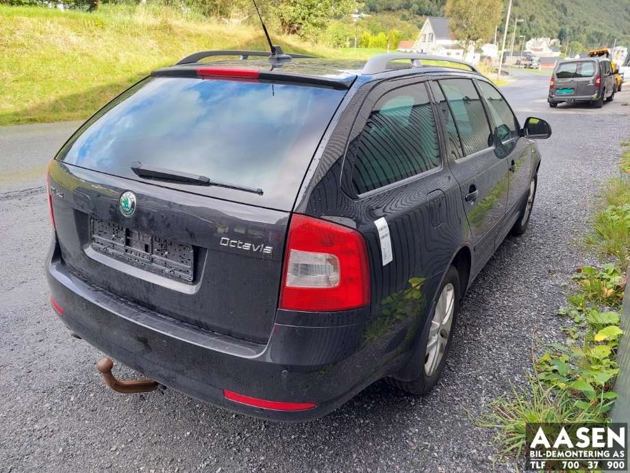 Škoda Octavia 2009-2013 (Type II, Fase 2) , Motorkode: CFHF, Girkassekode: NFR