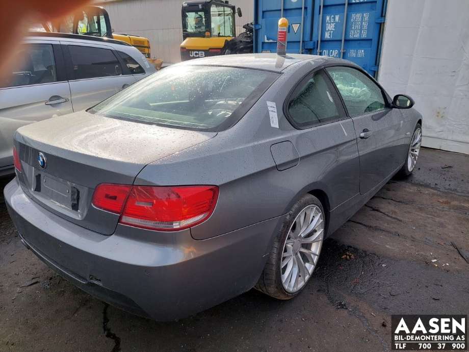 BMW 3-Serie 2005-2011 (E90/E91/E92/E93) (E90/E91/E92/E93), Motorkode: N53B30A, Girkassekode: 