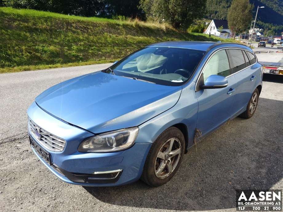Volvo V60/V60 CC, 2013-2018 (Type I, Fase 2)  delebil , Motorkode: D4162T, Girkassekode: 1285027