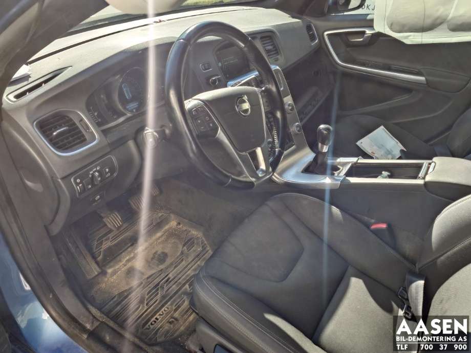 Volvo V60/V60 CC 2013-2018 (Type I, Fase 2) , Motorkode: D4162T, Girkassekode: 1285027