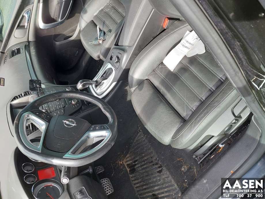 Opel Insignia A 2009-2014 , Motorkode: A20DTH, Girkassekode: 