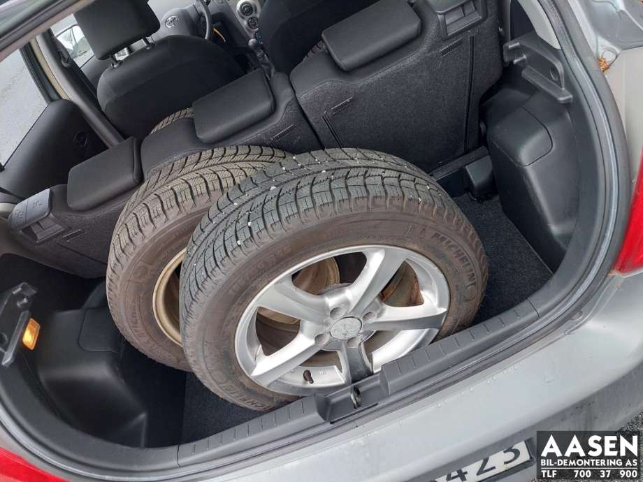 Toyota Yaris 2009-2011 (Type II, Fase 2) , Motorkode: 1KR-FE, Girkassekode: 
