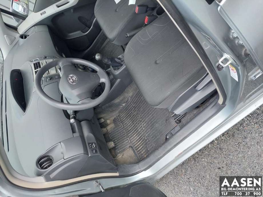 Toyota Yaris 2009-2011 (Type II, Fase 2) , Motorkode: 1KR-FE, Girkassekode: 