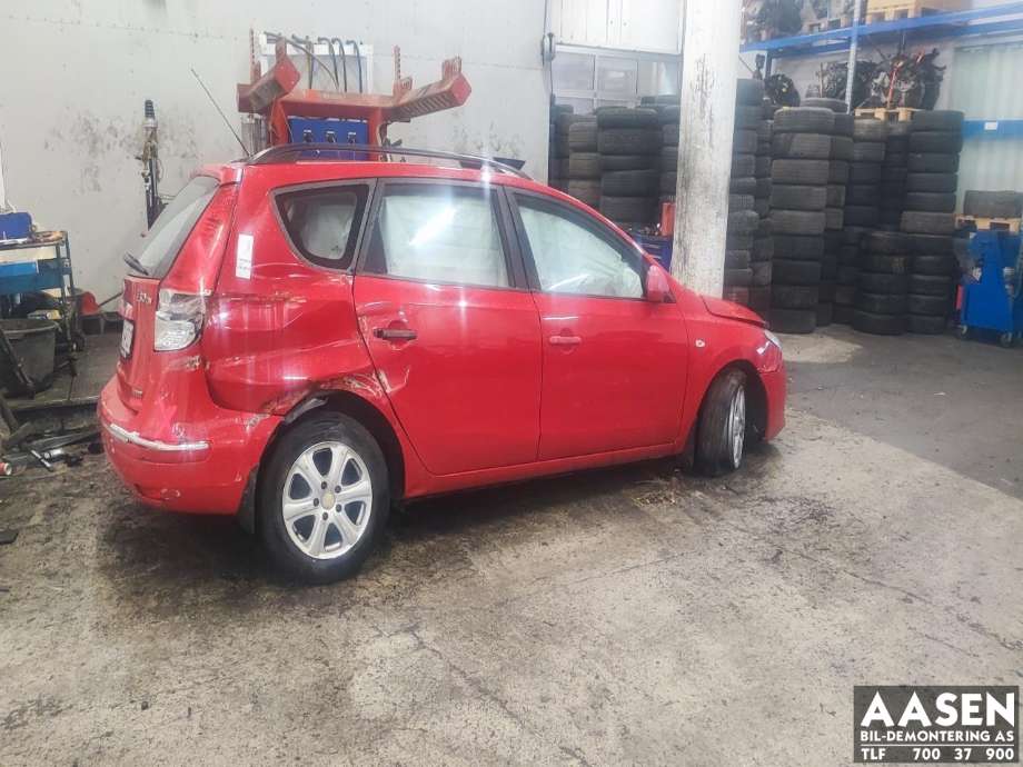 Hyundai i30 2007-2012 (Type I) , Motorkode: D4FB-FL, Girkassekode: 