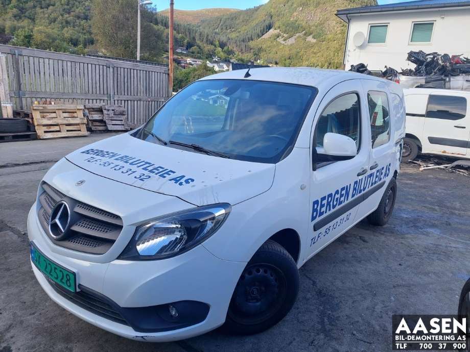 Mercedes Citan 2012-2021 (W415) (W415), Motorkode: K9K U8, Girkassekode: 