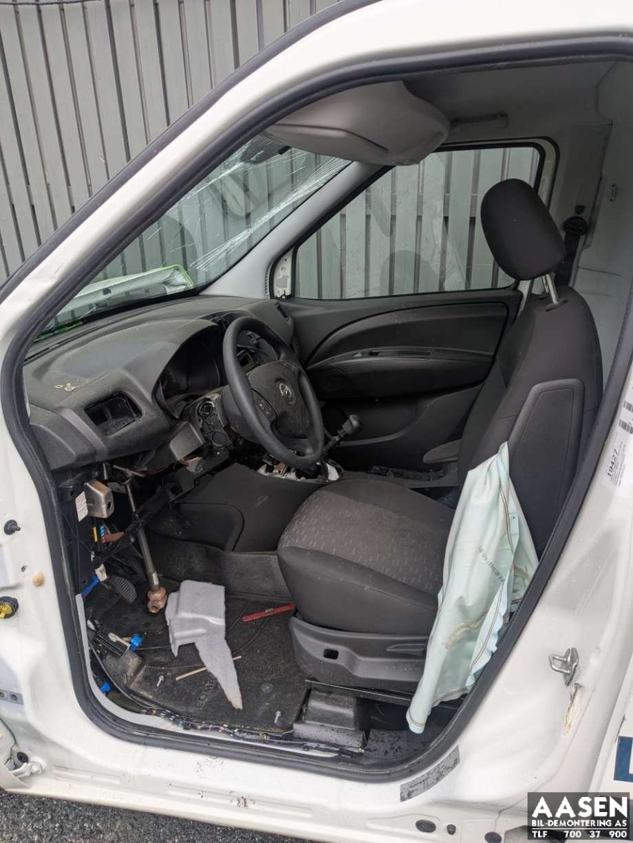 Opel Combo D 2012-2018 , Motorkode: 940C1000, Girkassekode: 