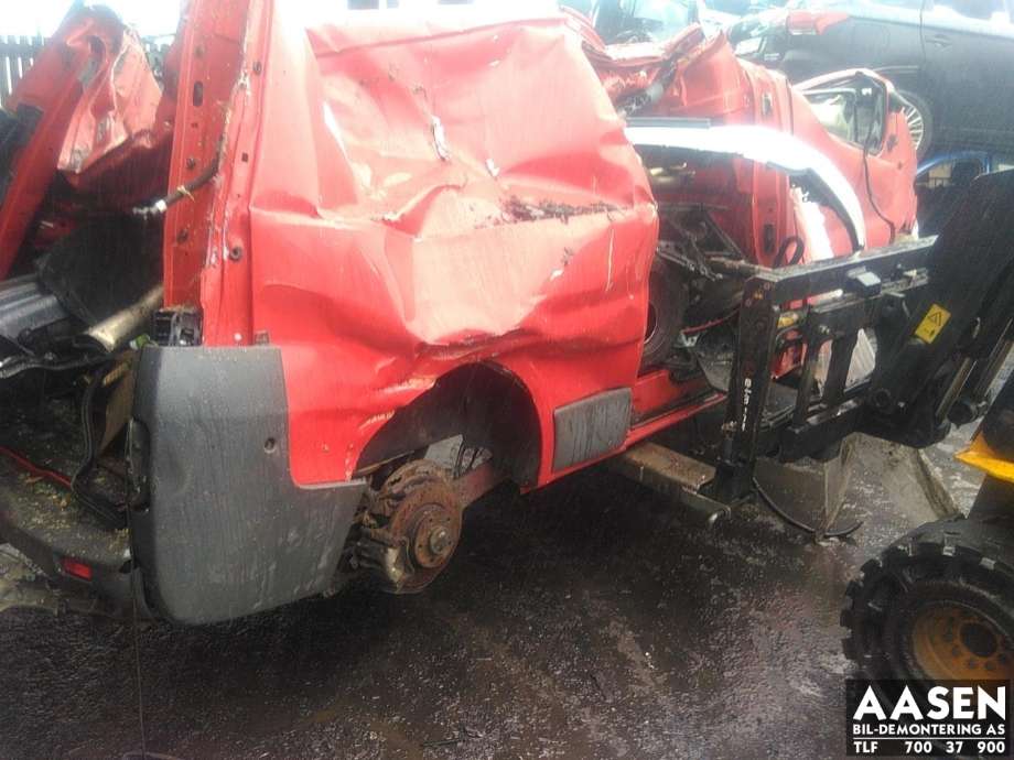 Opel Vivaro A 2001-2006 , Motorkode: F9QU7, Girkassekode: 
